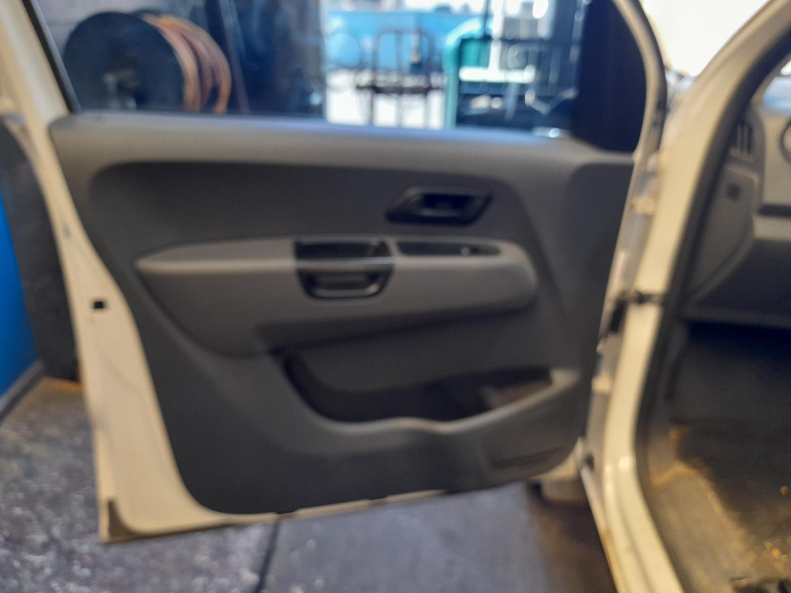 2015 Volkswagen Amarok Steering Column View Auto part Steering Column Volkswagen Amarok 2015