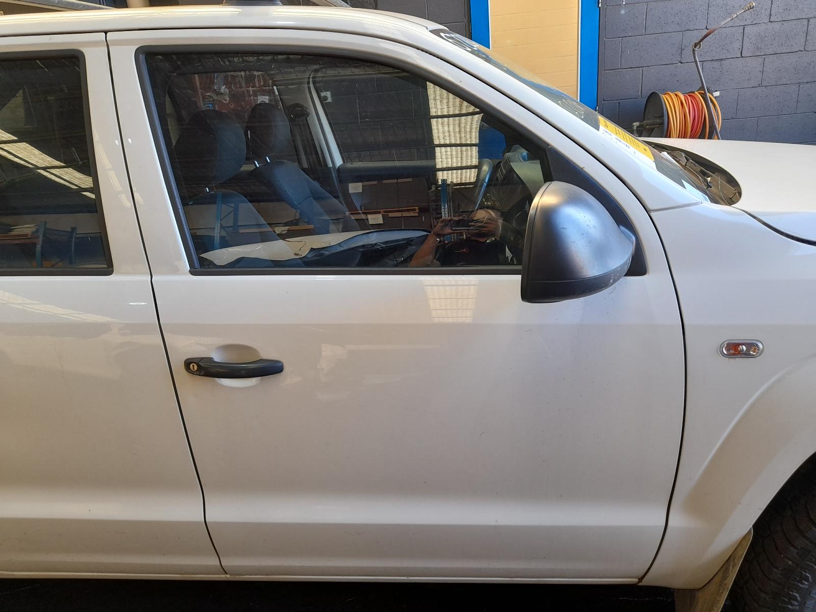 2015 Volkswagen Amarok Steering Column View Auto part Steering Column Volkswagen Amarok 2015