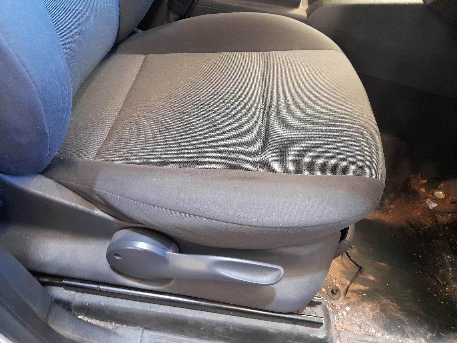 2015 Volkswagen Amarok Steering Column View Auto part Steering Column Volkswagen Amarok 2015