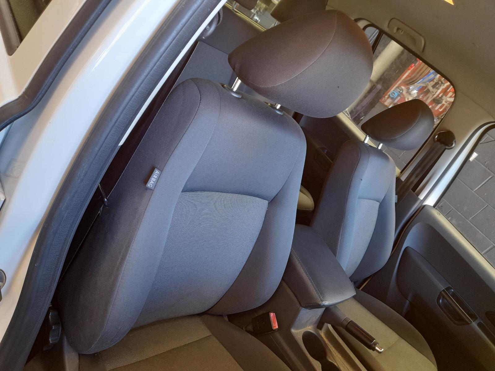 2015 Volkswagen Amarok Steering Column View Auto part Steering Column Volkswagen Amarok 2015