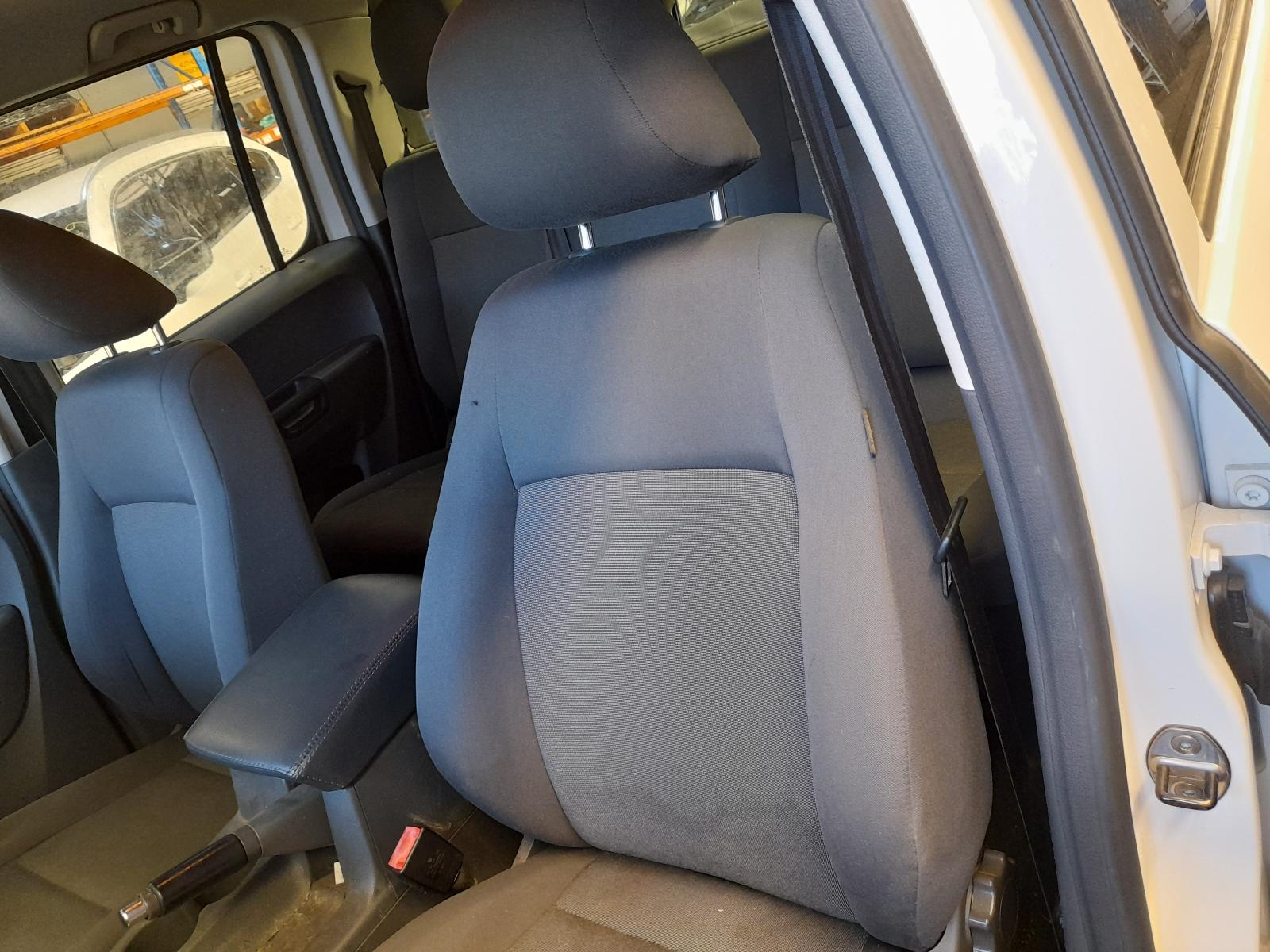 2015 Volkswagen Amarok Steering Column View Auto part Steering Column Volkswagen Amarok 2015