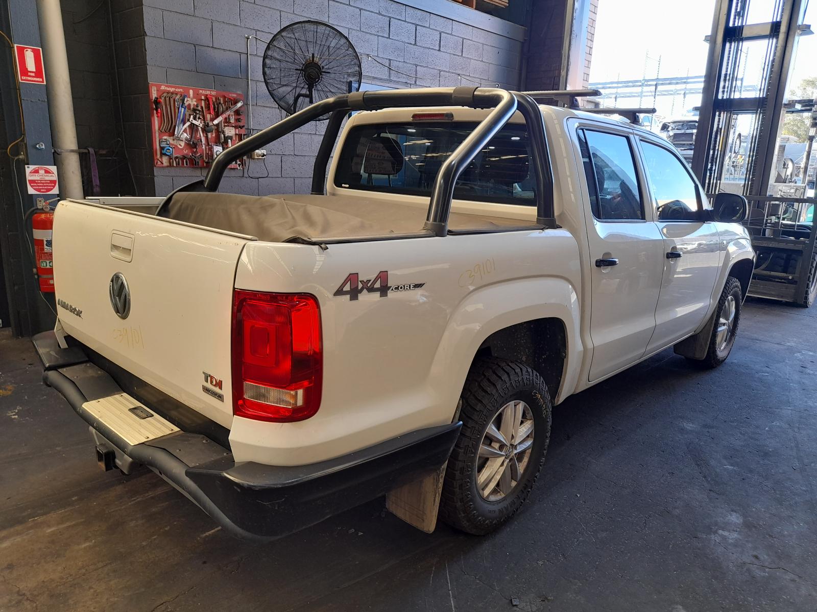 2015 Volkswagen Amarok Steering Column View Auto part Steering Column Volkswagen Amarok 2015