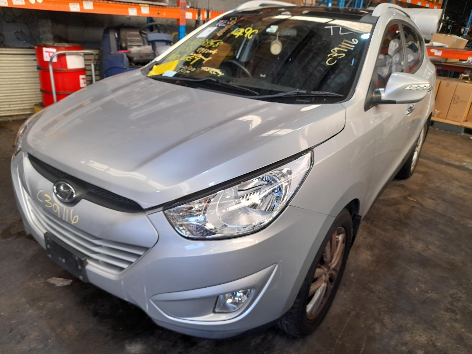 View Auto part Left Front Strut Hyundai Ix35 2012