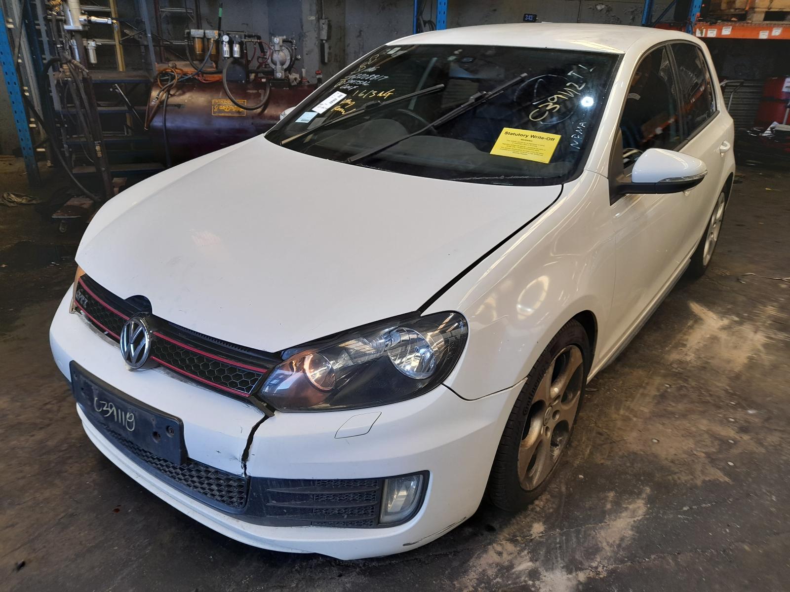 View Auto part Door/Boot/Gate Lock Volkswagen Golf 2011