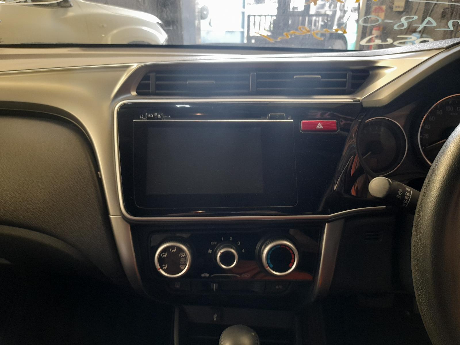 View Auto part Left Guard Honda City 2015