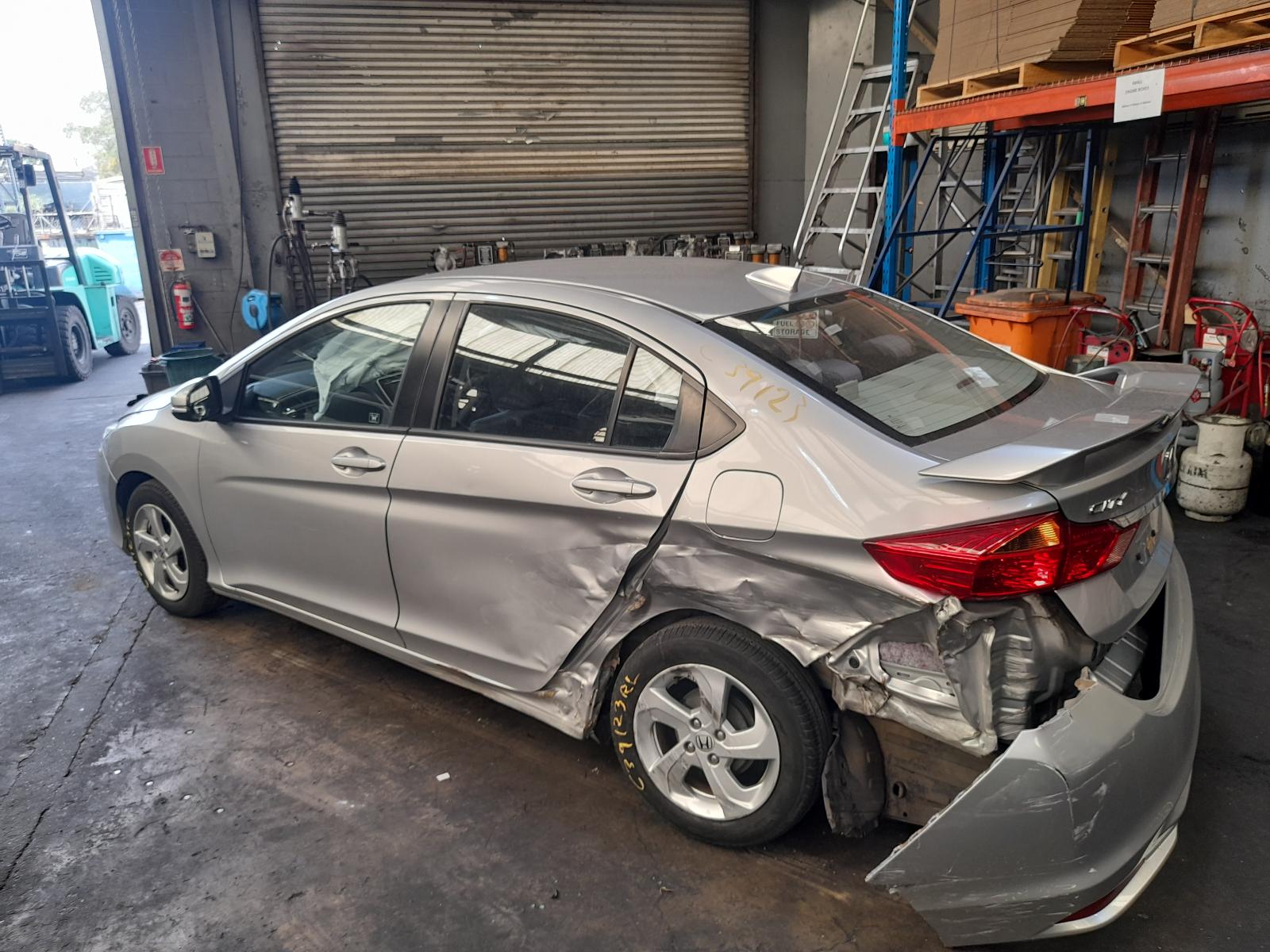 View Auto part Left Guard Honda City 2015
