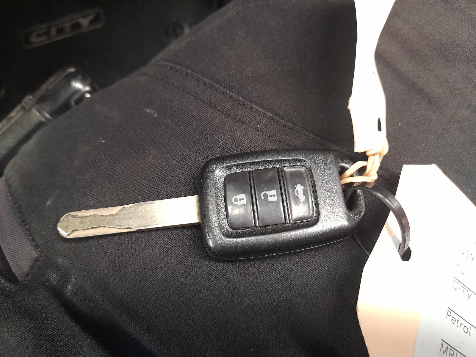 View Auto part Left Guard Honda City 2015