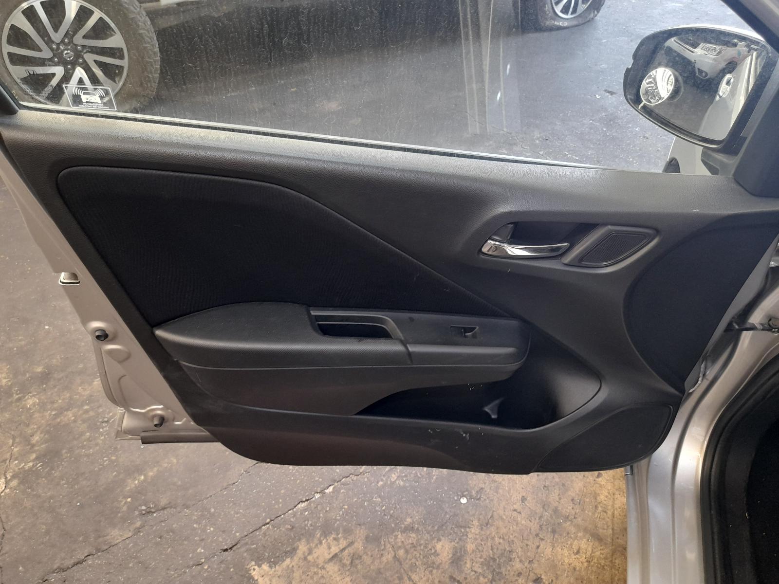 View Auto part Left Guard Honda City 2015