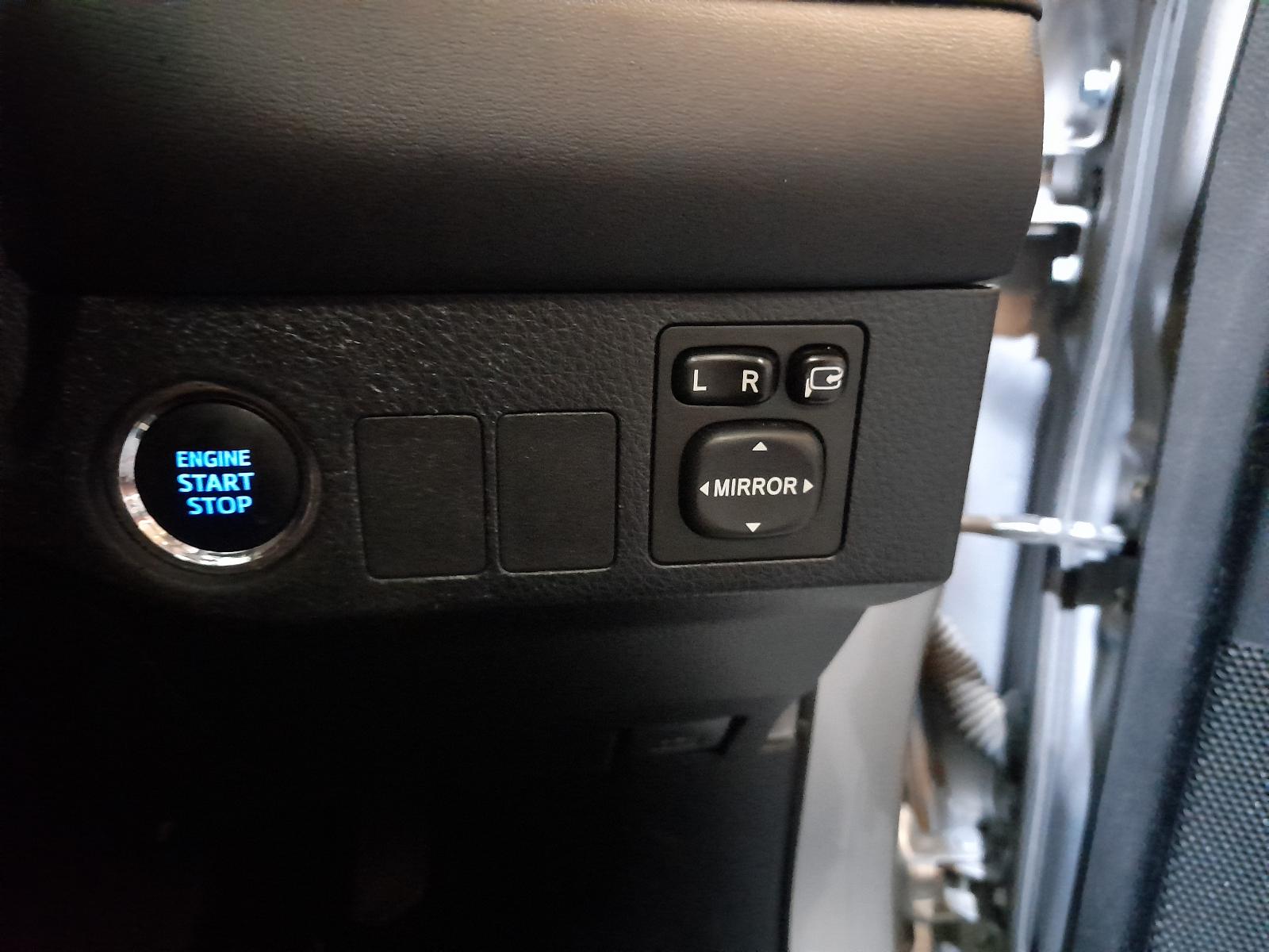 View Auto part Left Door Mirror Toyota Rav4 2016