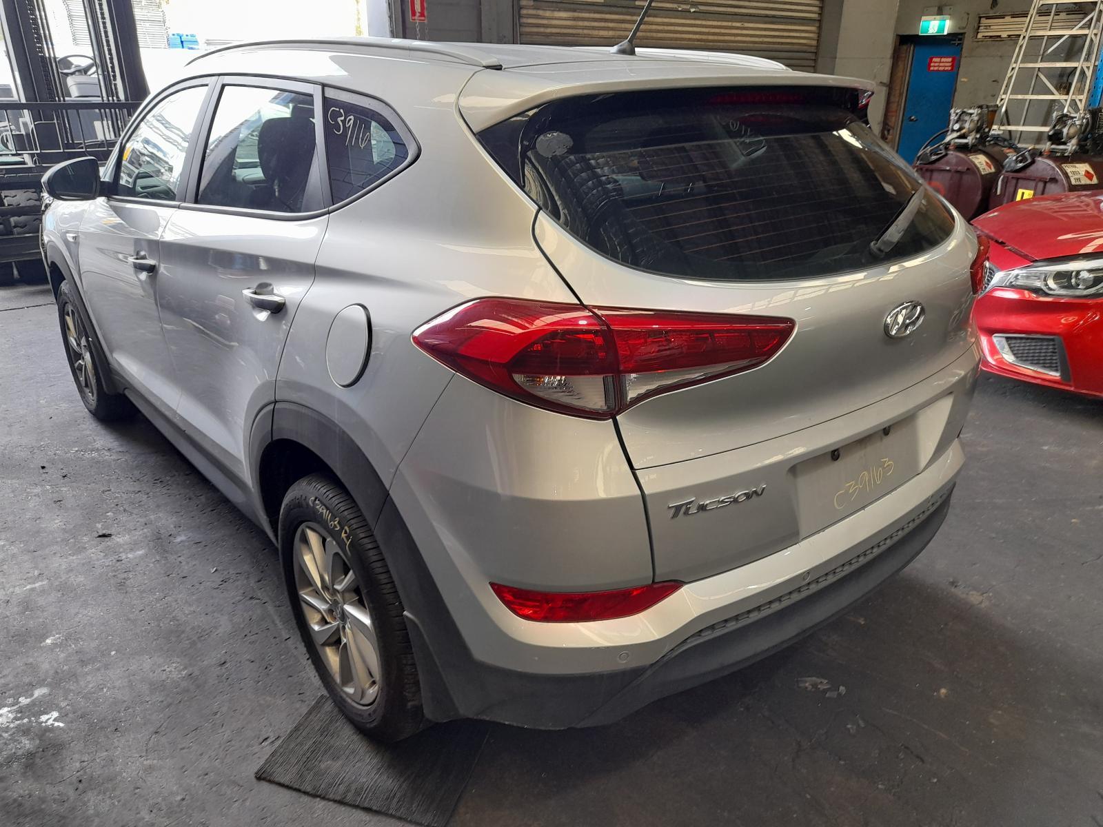 View Auto part Left Rear Side Glass Hyundai Tucson 2015
