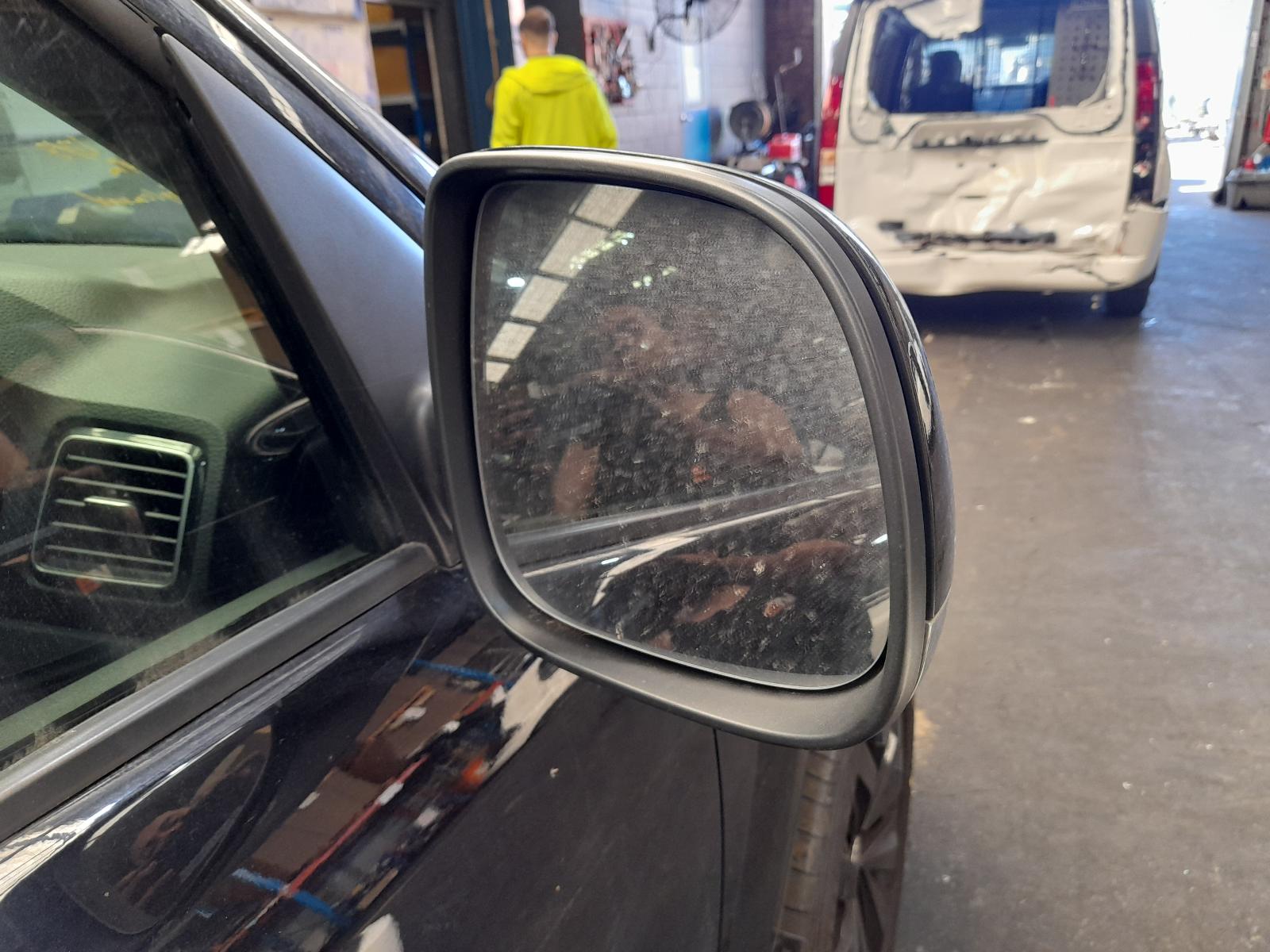 View Auto part Towbar Volkswagen Amarok 2019