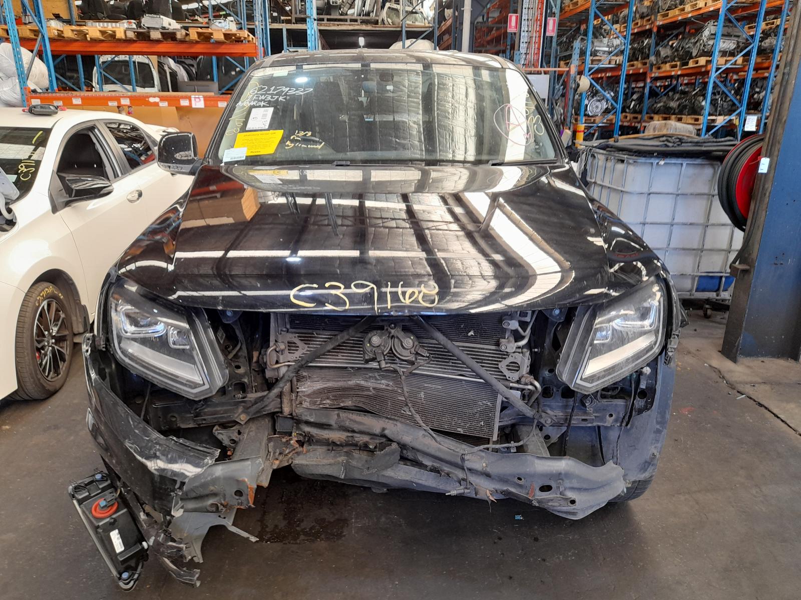 View Auto part Towbar Volkswagen Amarok 2019