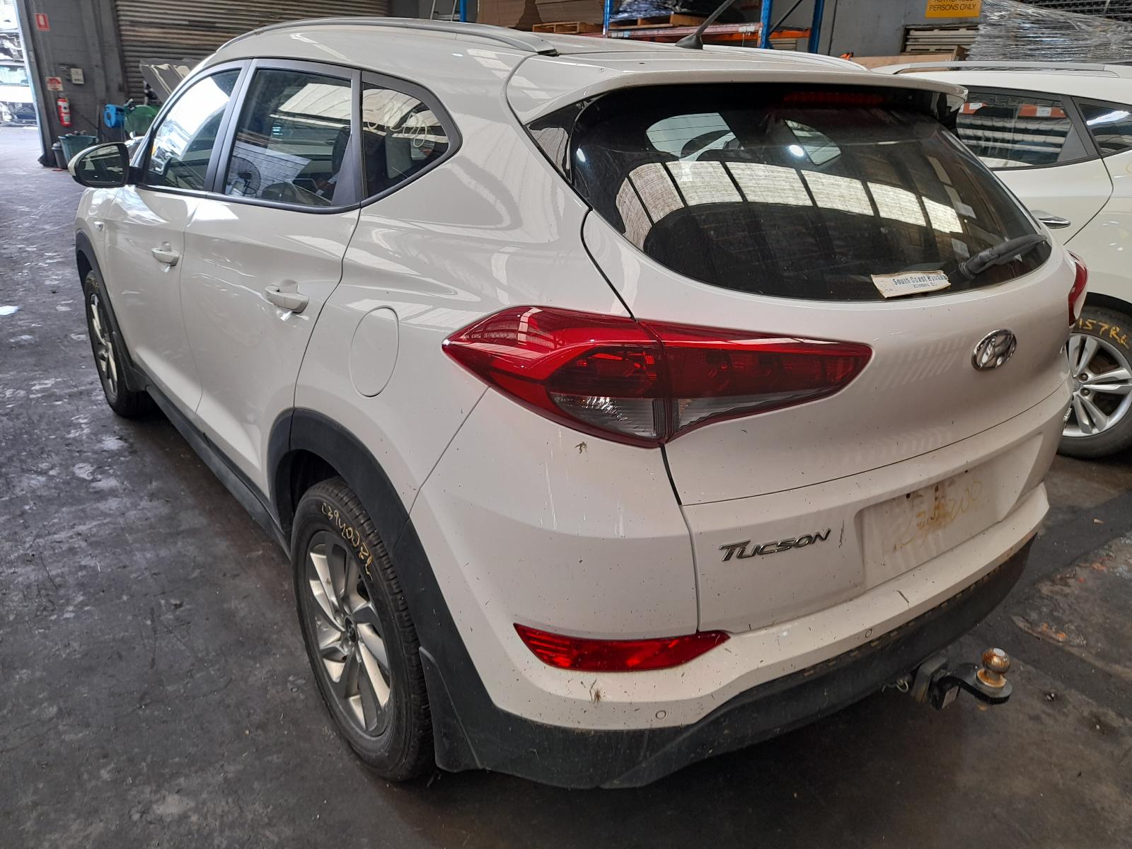 View Auto part Right Rear Door Window Hyundai Tucson 2017