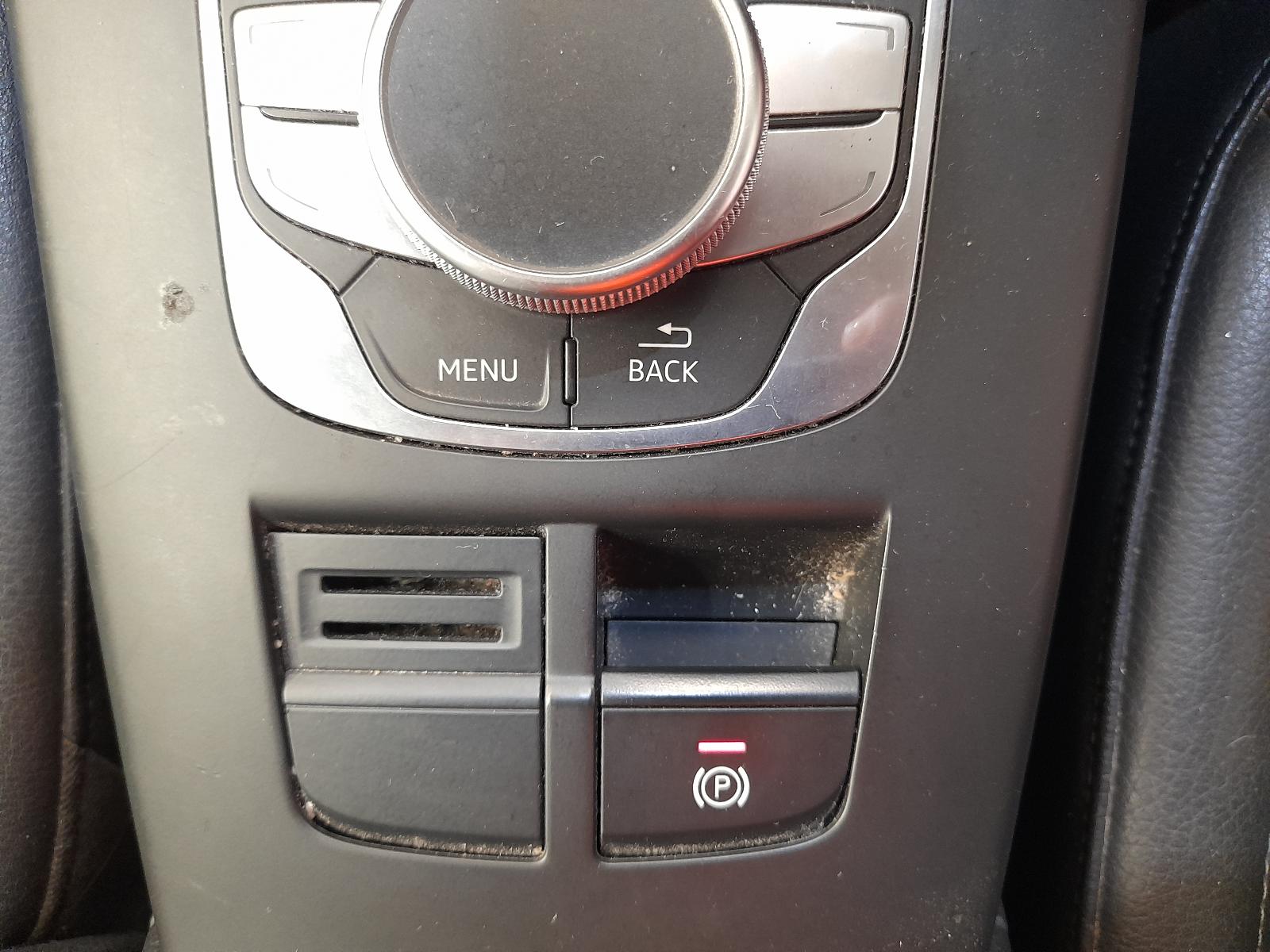 View Auto part Radio/Cd/Dvd/Sat/Tv Audi A3 2013