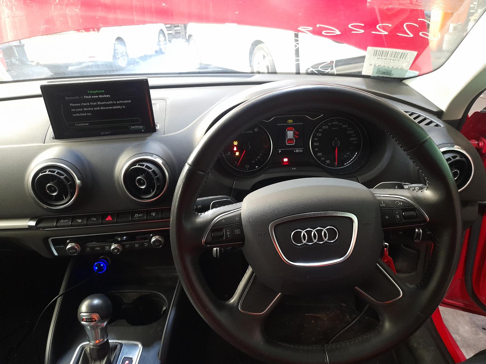 View Auto part Radio/Cd/Dvd/Sat/Tv Audi A3 2013