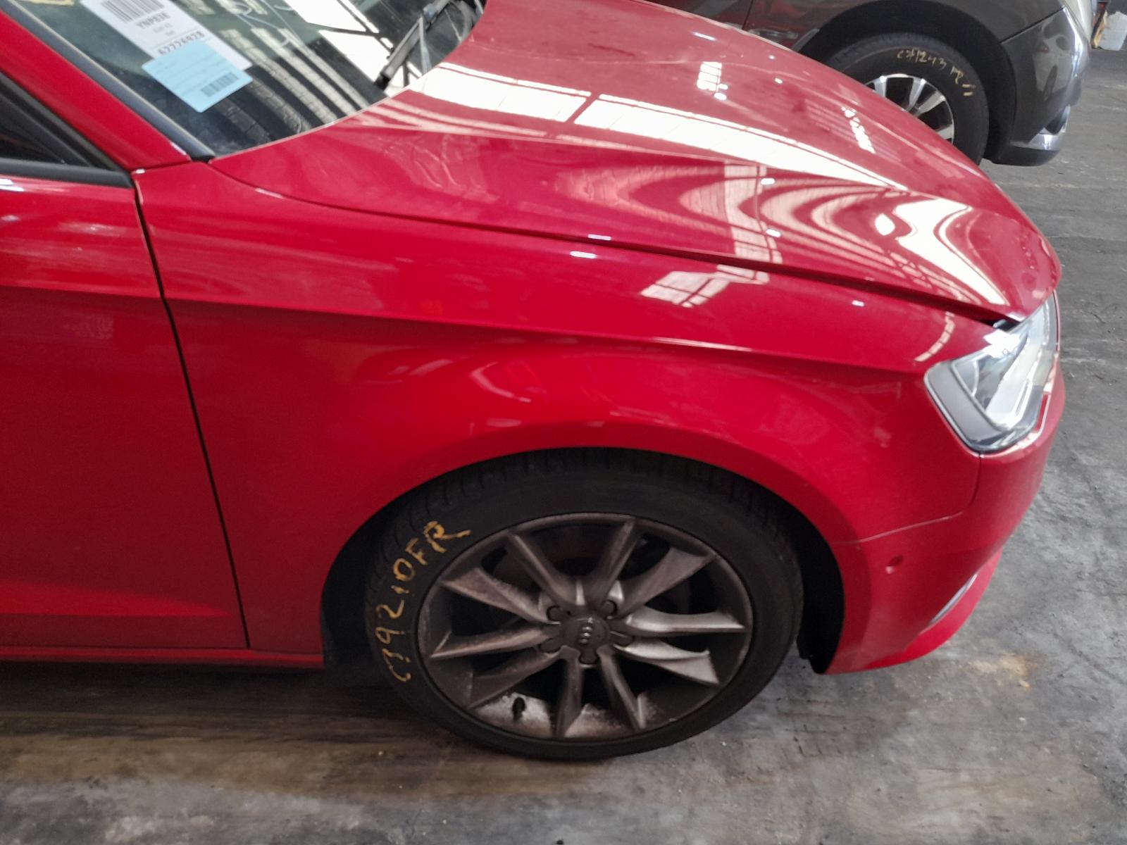 View Auto part Radio/Cd/Dvd/Sat/Tv Audi A3 2013