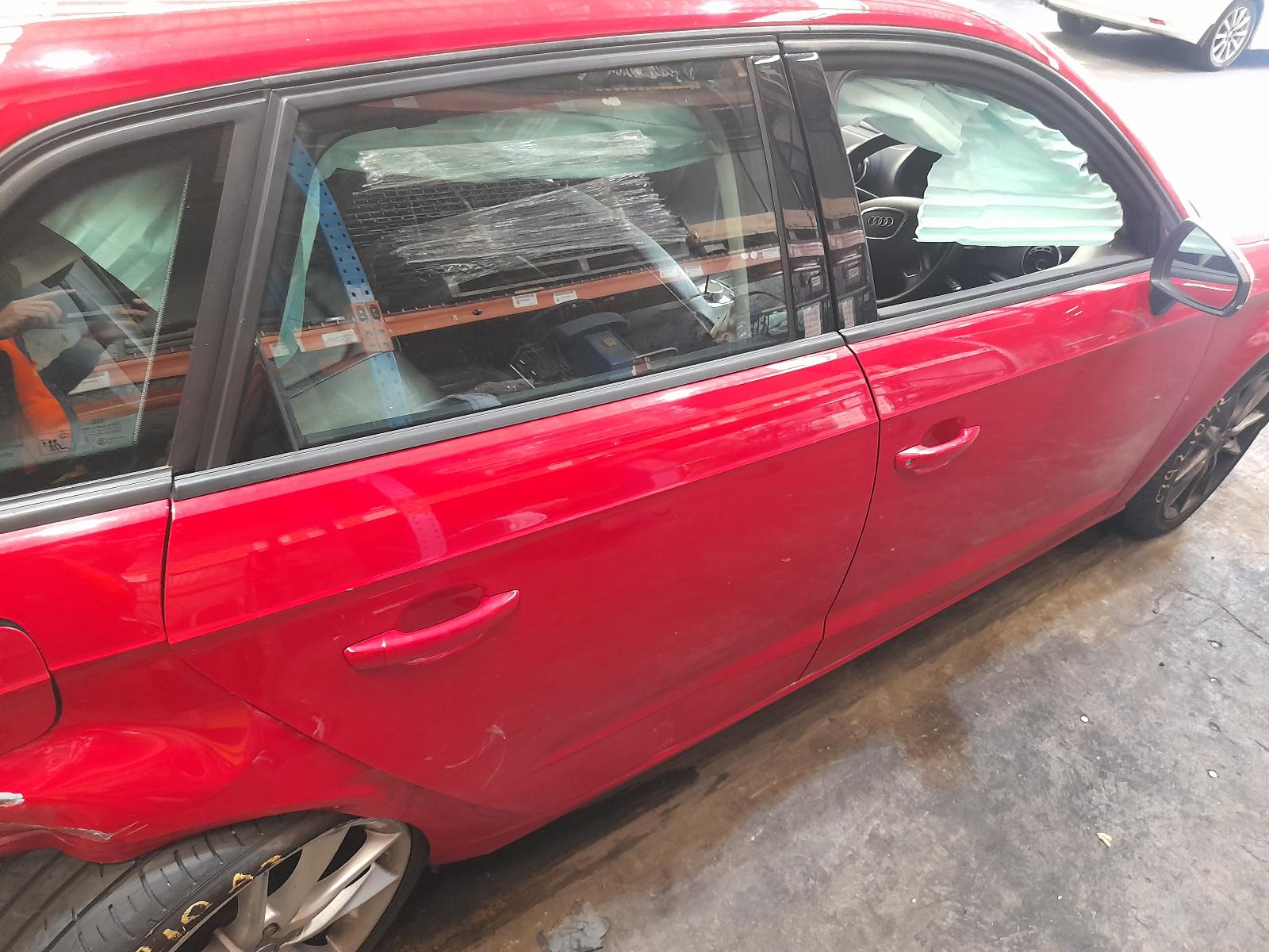 View Auto part Radio/Cd/Dvd/Sat/Tv Audi A3 2013