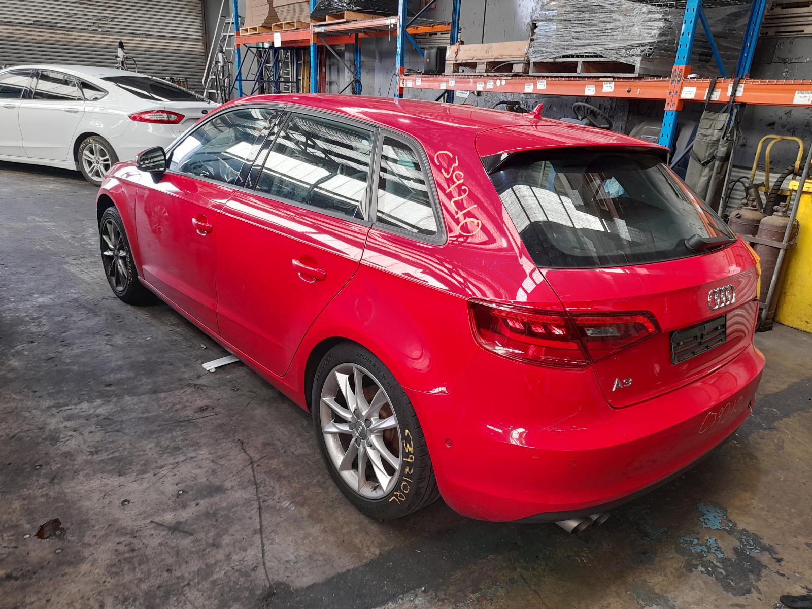 View Auto part Radio/Cd/Dvd/Sat/Tv Audi A3 2013