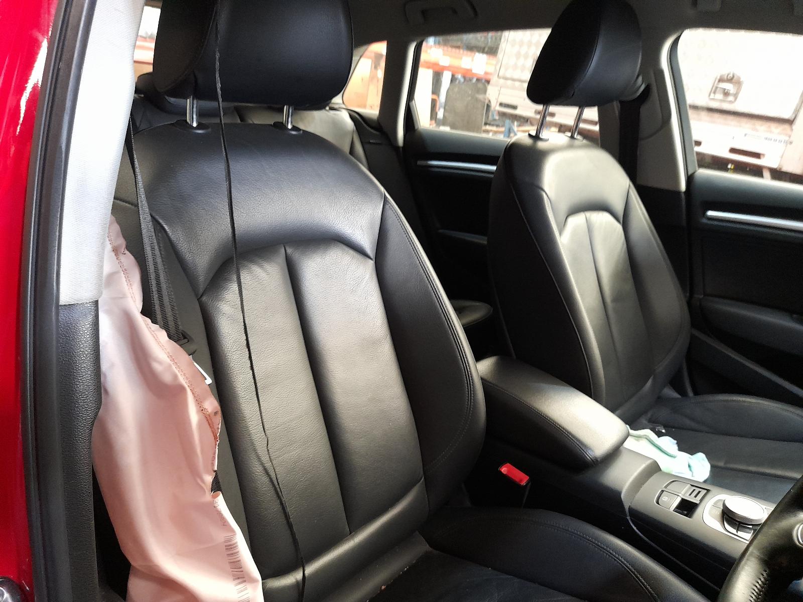 View Auto part Radio/Cd/Dvd/Sat/Tv Audi A3 2013