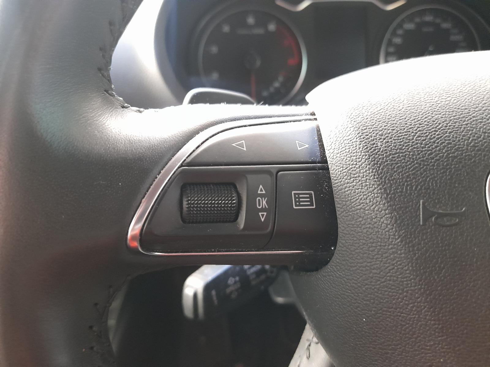 View Auto part Radio/Cd/Dvd/Sat/Tv Audi A3 2013