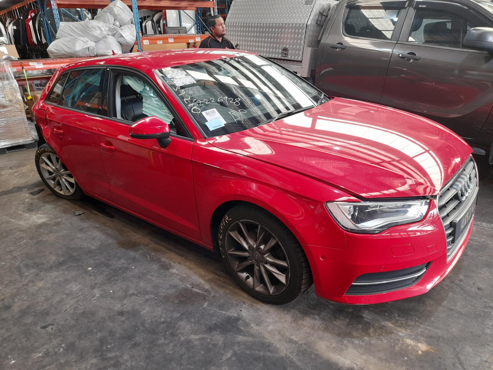 View Auto part Radio/Cd/Dvd/Sat/Tv Audi A3 2013