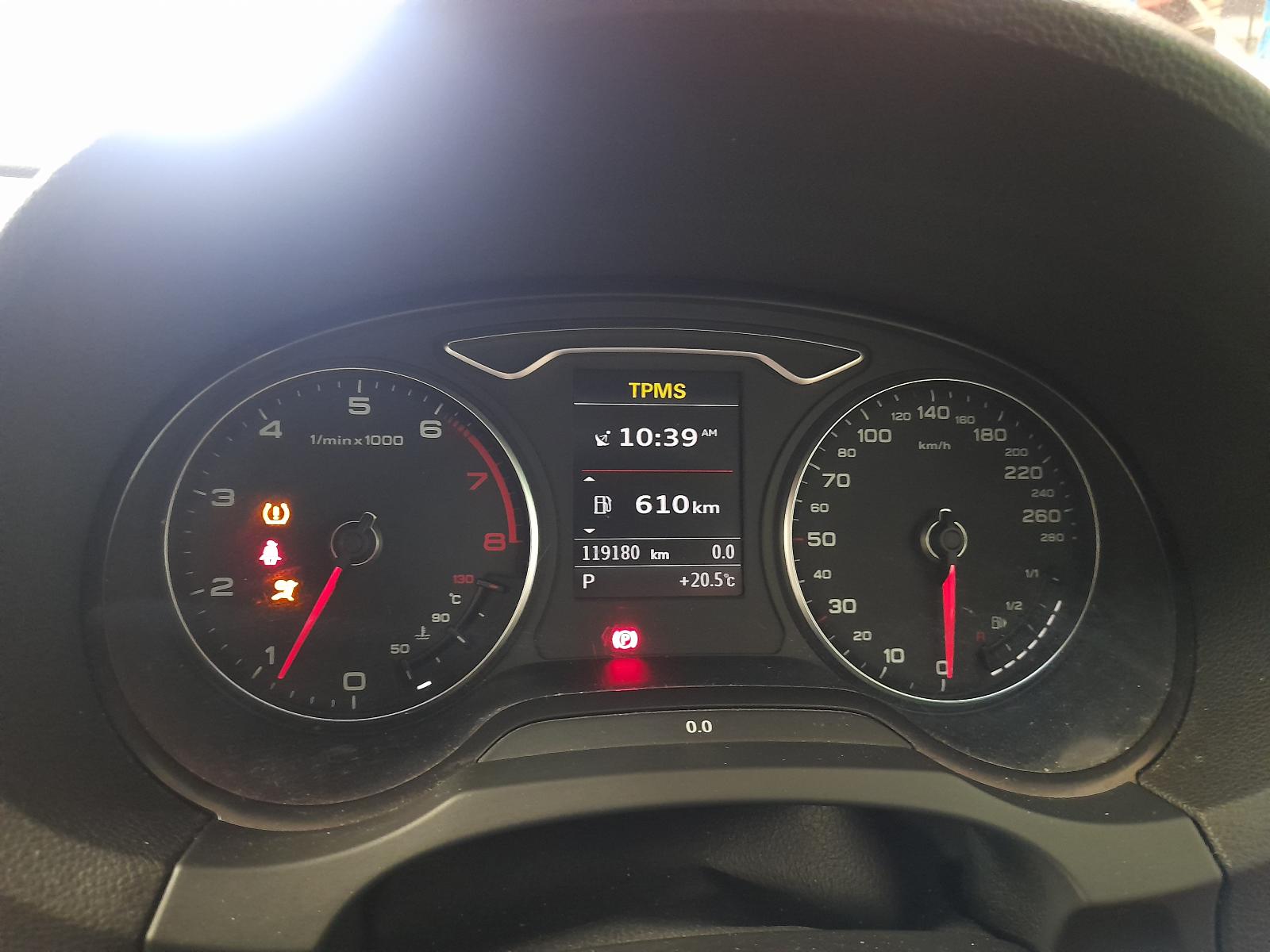 View Auto part Radio/Cd/Dvd/Sat/Tv Audi A3 2013