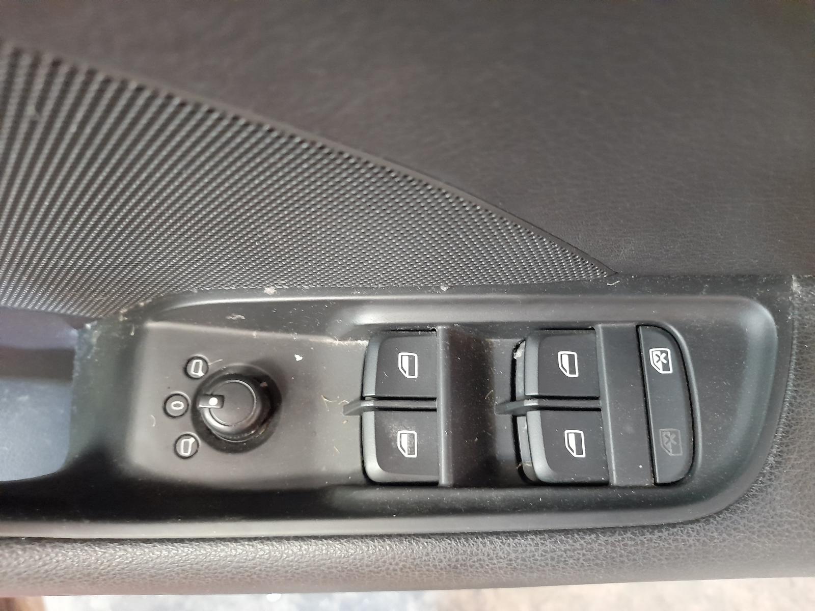 View Auto part Radio/Cd/Dvd/Sat/Tv Audi A3 2013