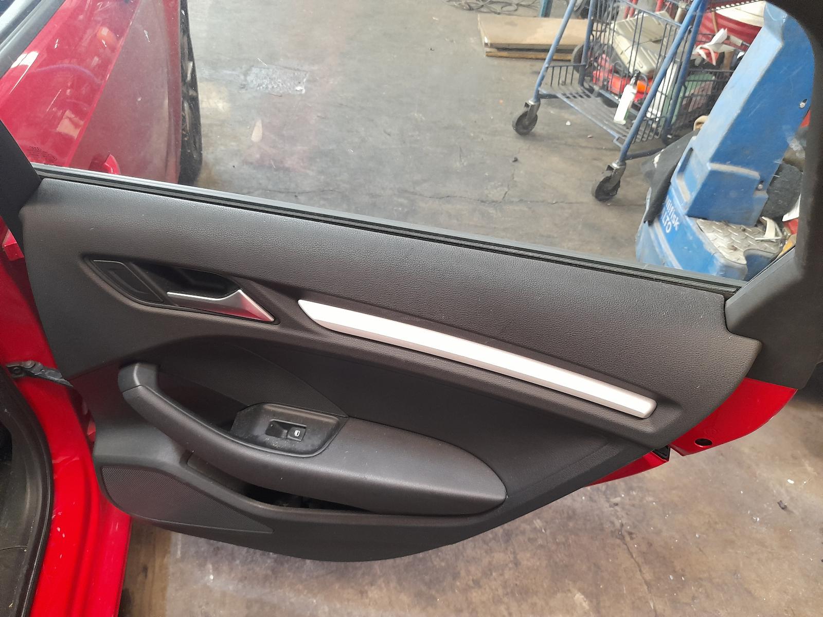 View Auto part Radio/Cd/Dvd/Sat/Tv Audi A3 2013