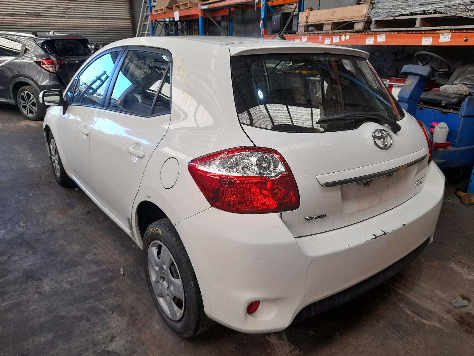 View Auto part Door/Boot/Gate Lock Toyota Corolla 2011