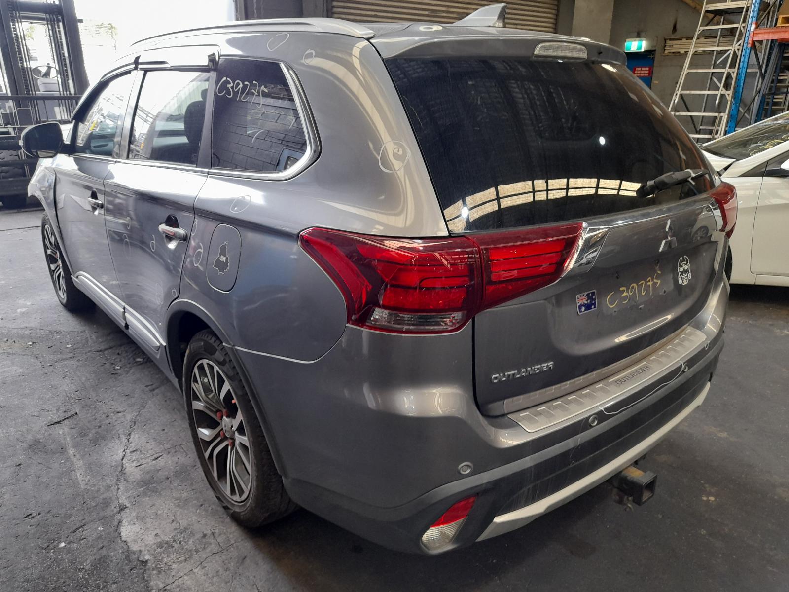 View Auto part Washer Bottle Mitsubishi Outlander 2017