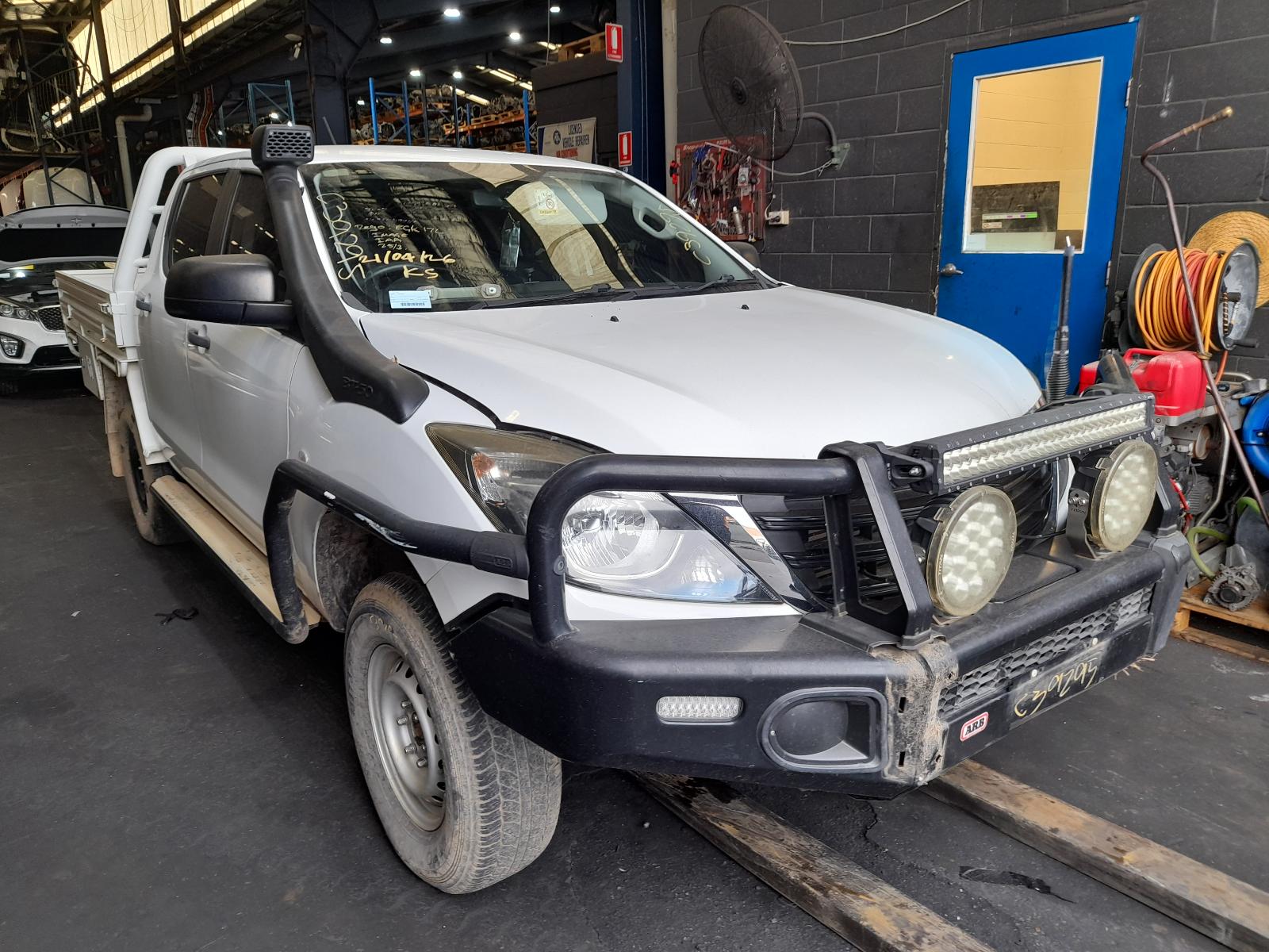 View Auto part Pwr Dr Wind Switch Mazda Bt50 2019