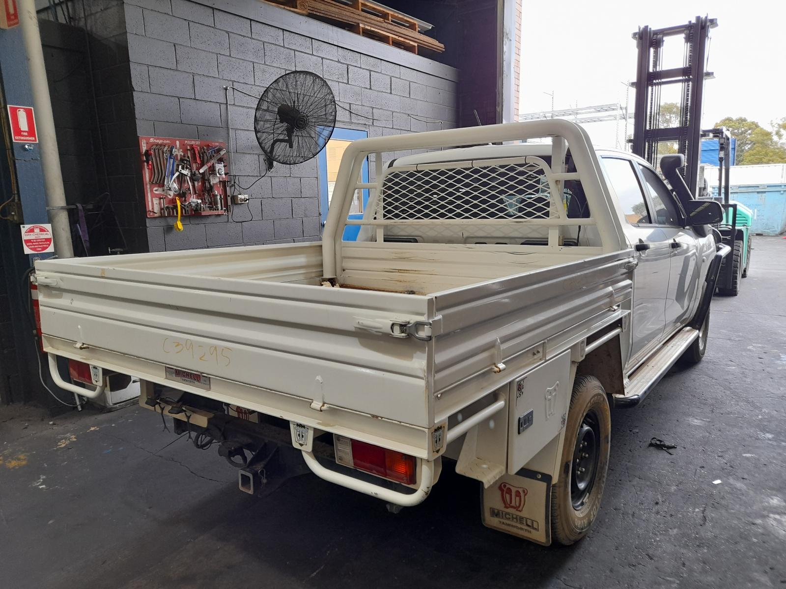 View Auto part Pwr Dr Wind Switch Mazda Bt50 2019