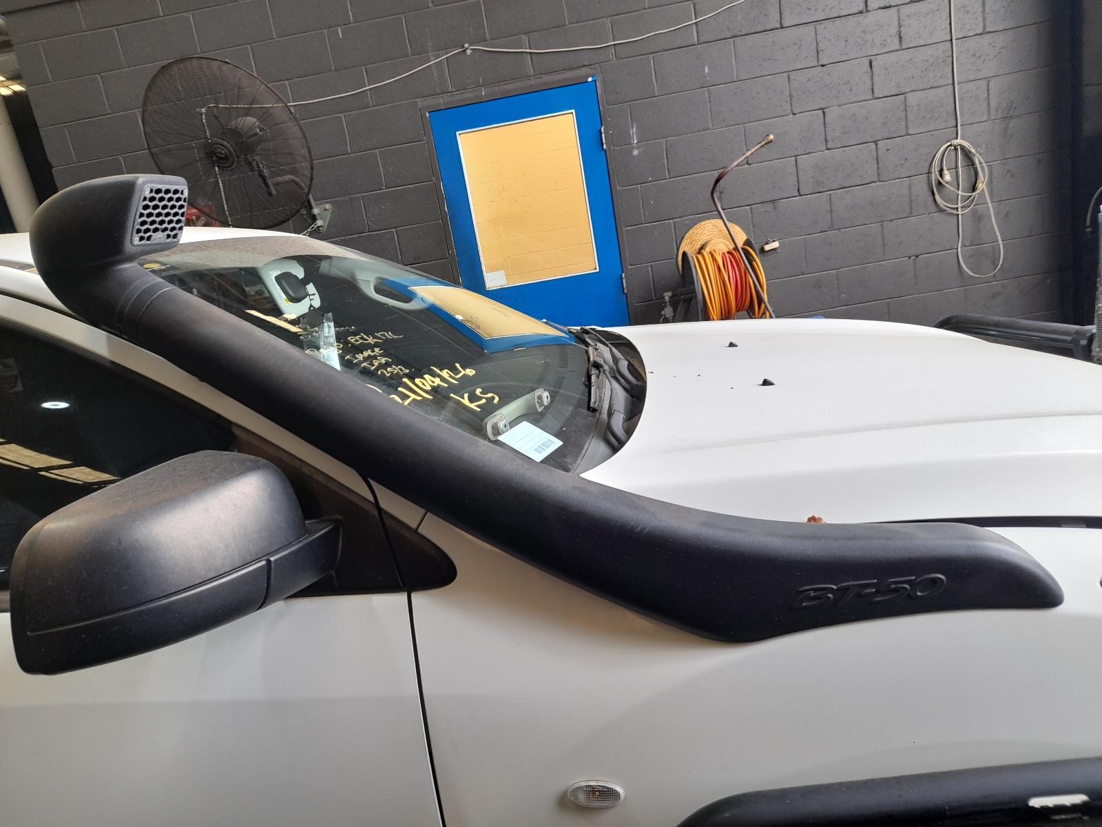 View Auto part Pwr Dr Wind Switch Mazda Bt50 2019