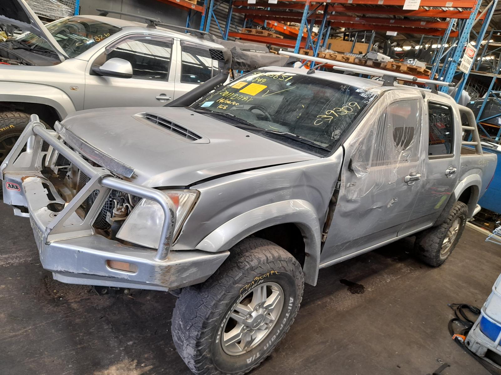 View Auto part Seatbelt/Stalk Isuzu Dmax 2011