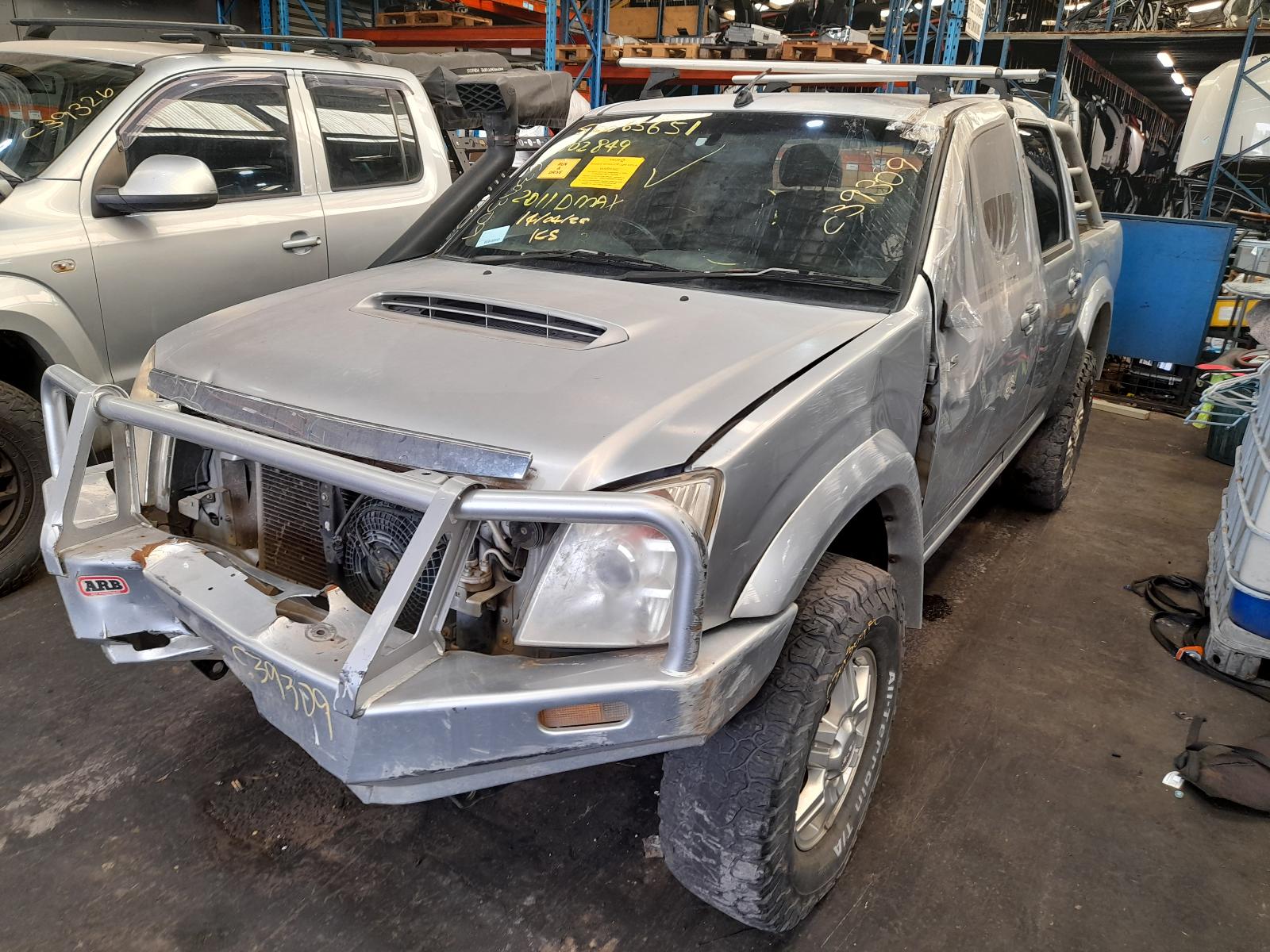 View Auto part Engine Isuzu Dmax 2011