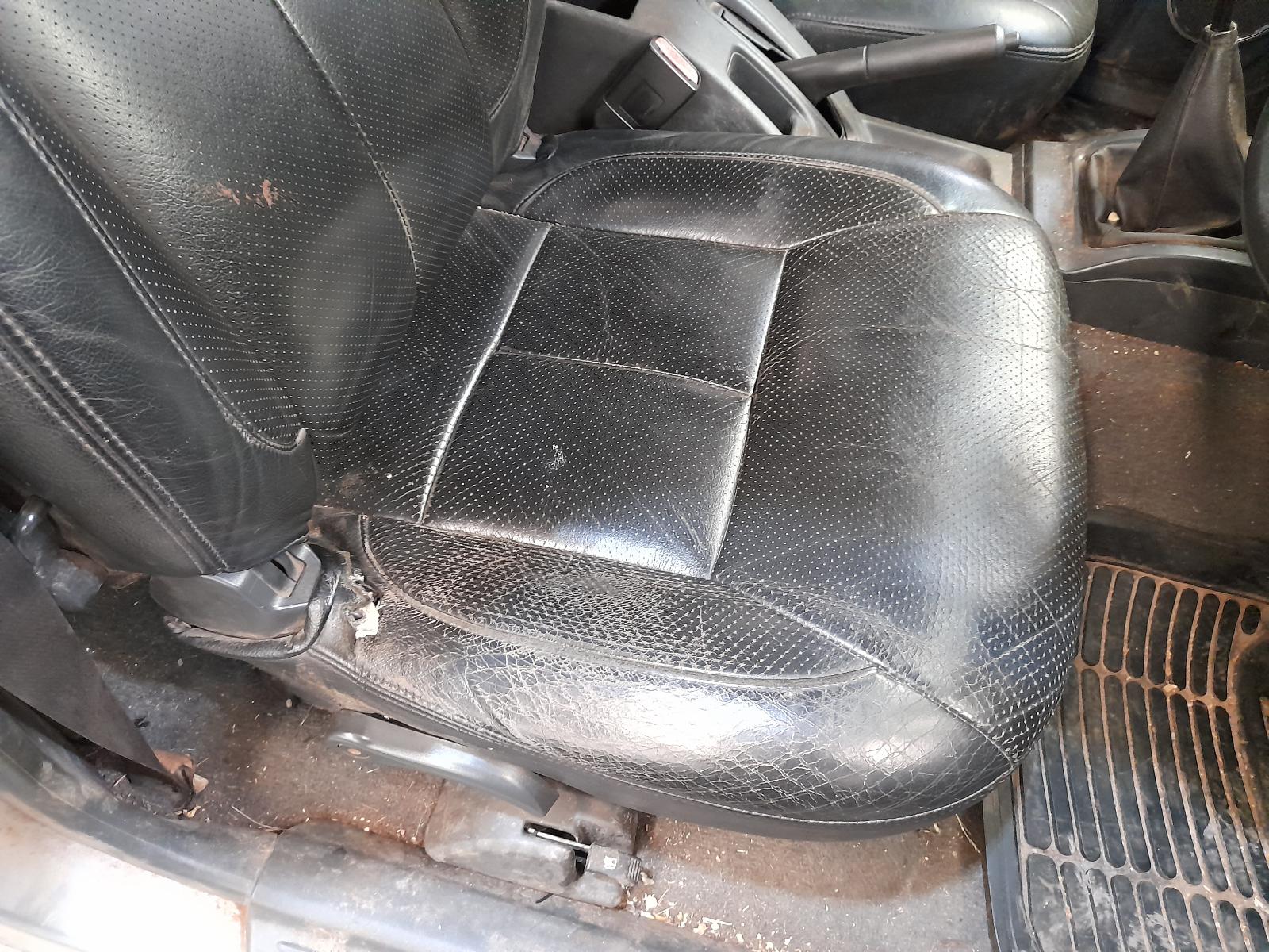 View Auto part Seatbelt/Stalk Isuzu Dmax 2011