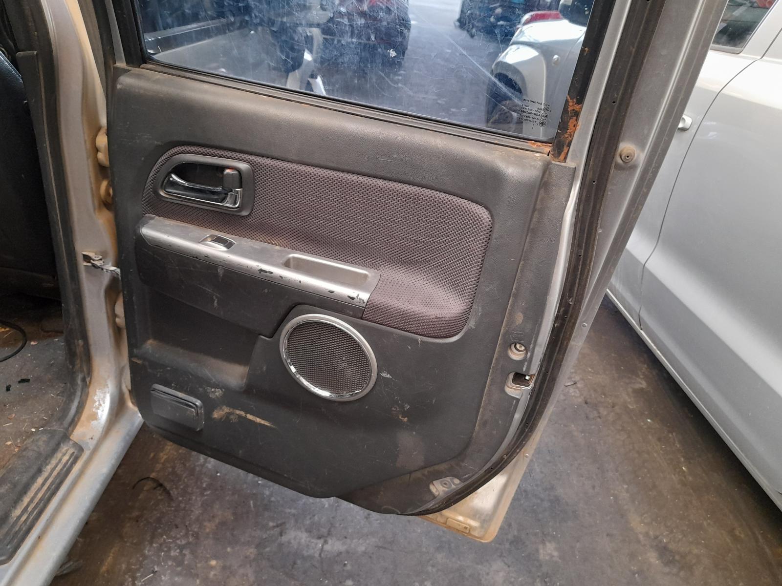 View Auto part Seatbelt/Stalk Isuzu Dmax 2011