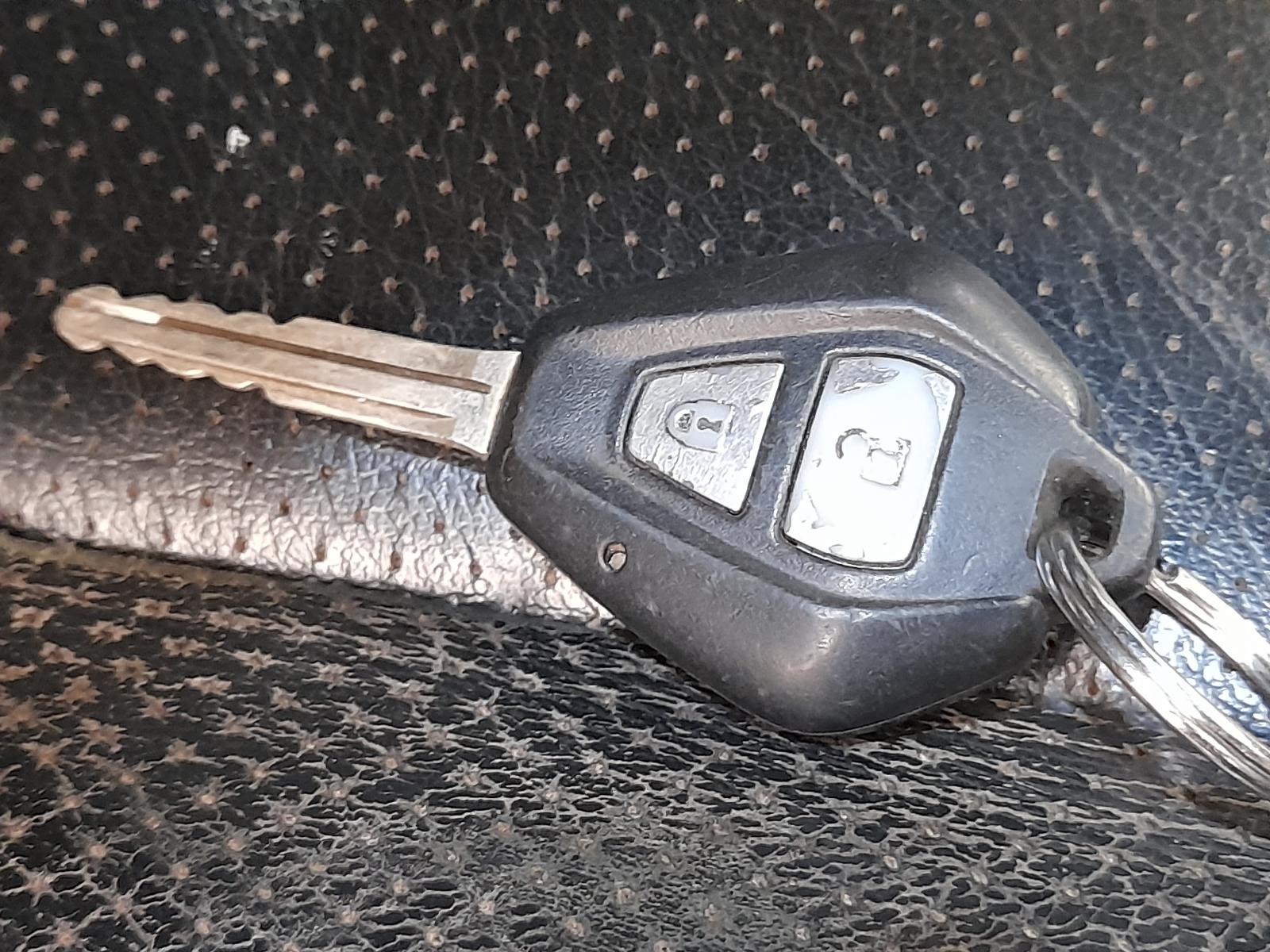 View Auto part Seatbelt/Stalk Isuzu Dmax 2011