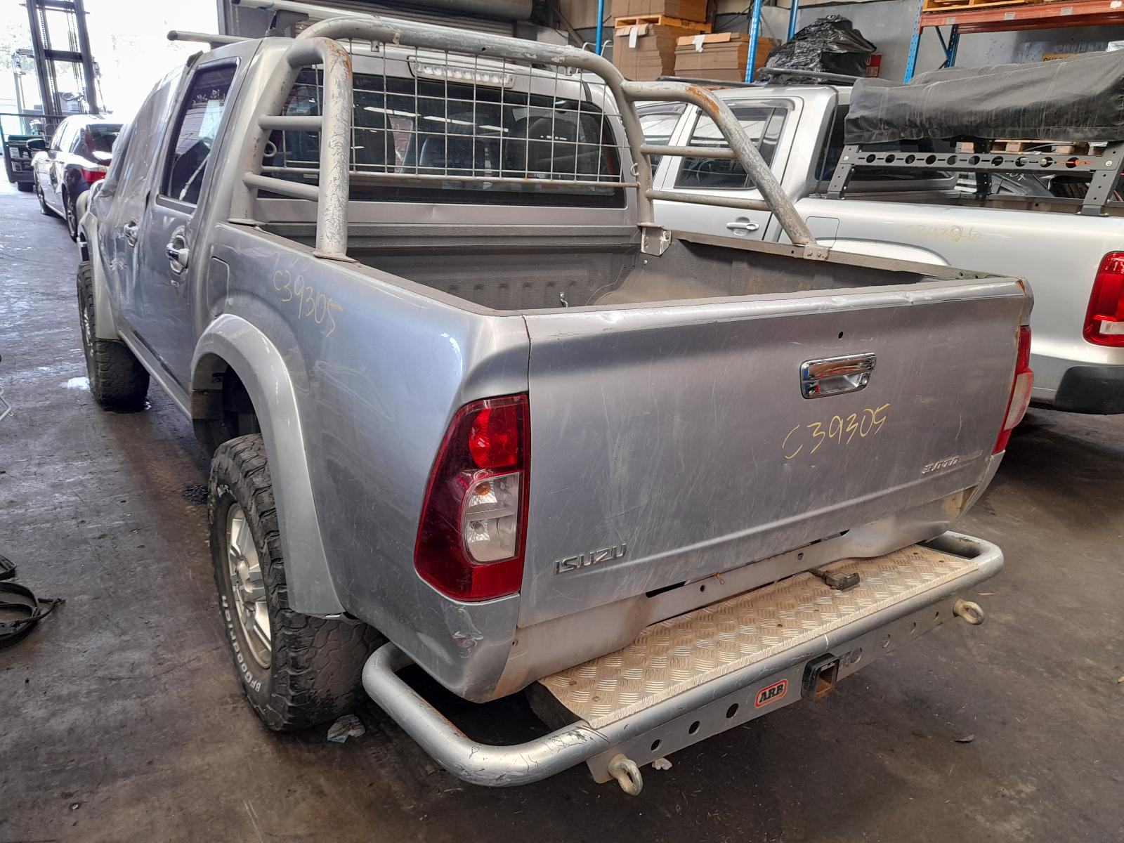 View Auto part Seatbelt/Stalk Isuzu Dmax 2011