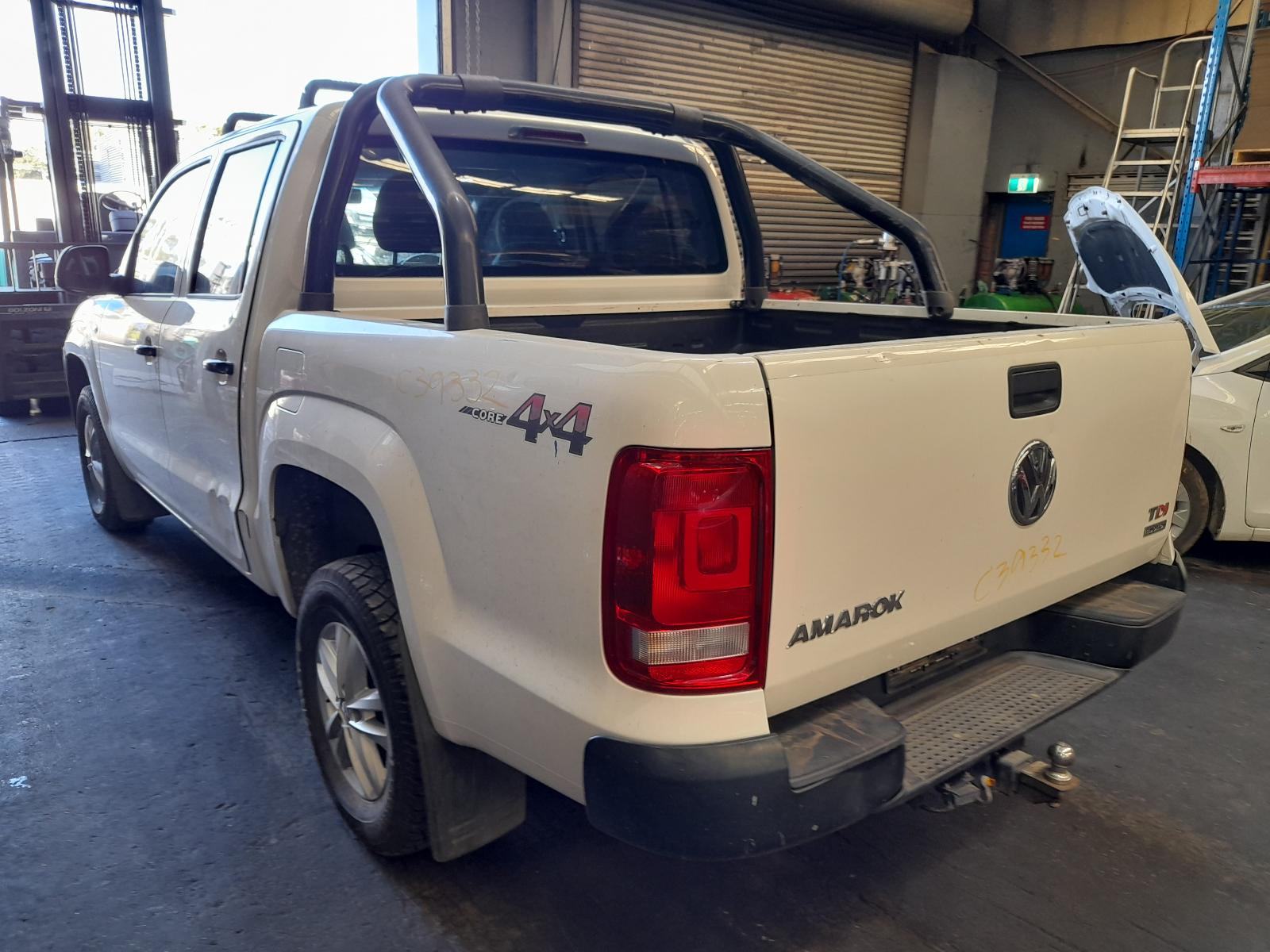 View Auto part Fan Volkswagen Amarok 2016