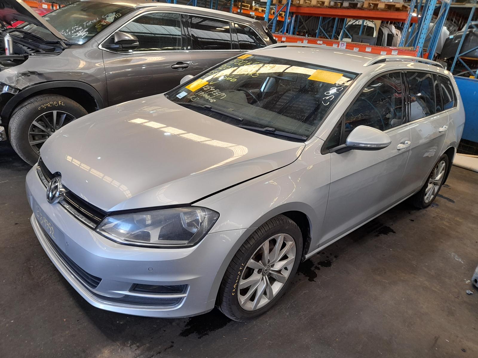 View Auto part Right Rear Hub Assembly Volkswagen Golf 2014