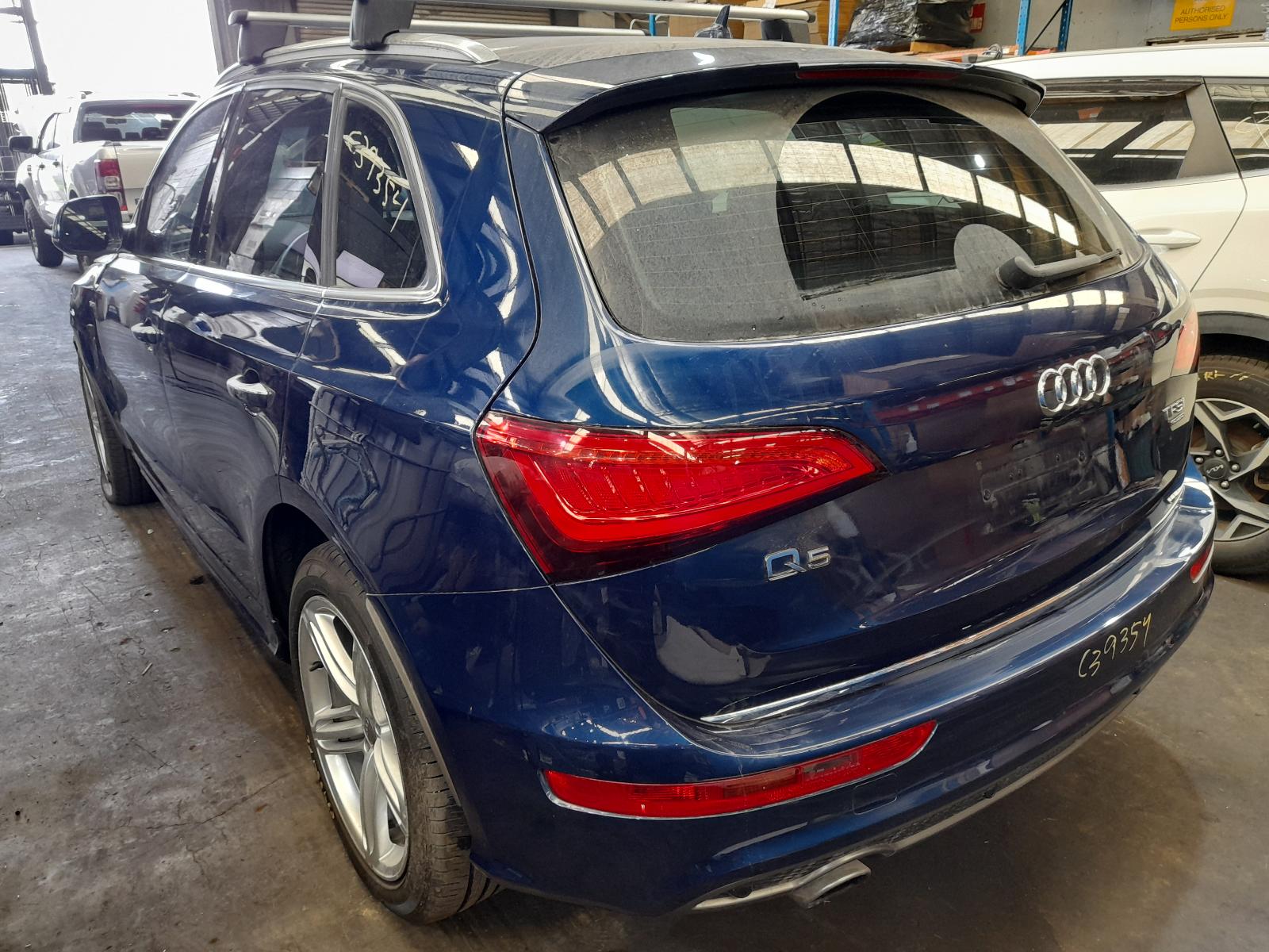 View Auto part Engine Audi Q5 2014