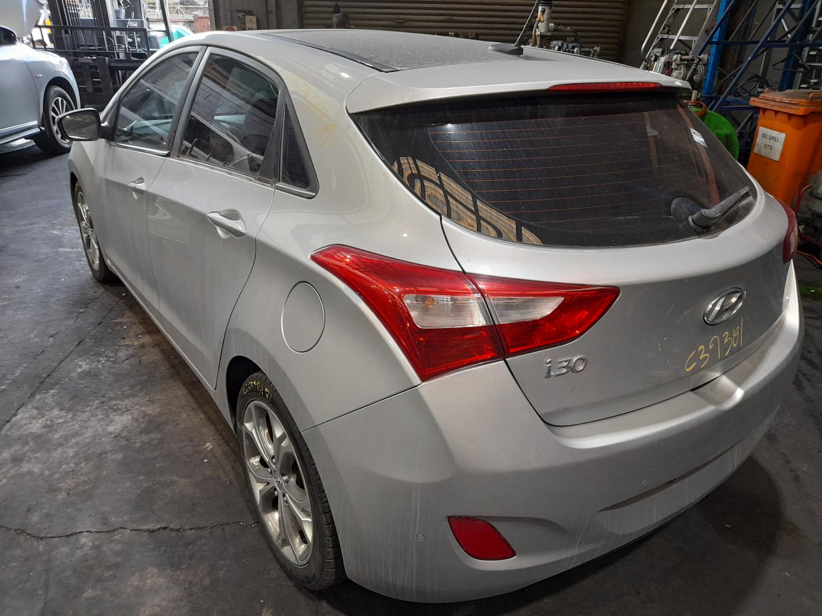 View Auto part Pwr Dr Wind Switch Hyundai I30 2014