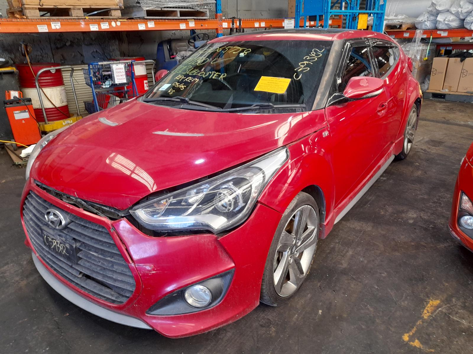 View Auto part Catalytic Converter Hyundai Veloster 2013