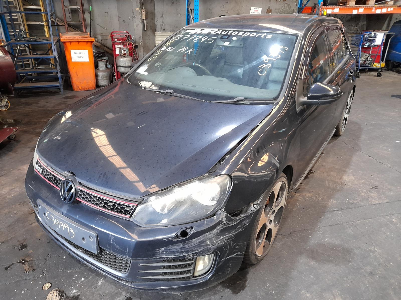 View Auto part Door/Boot/Gate Lock Volkswagen Golf 2011