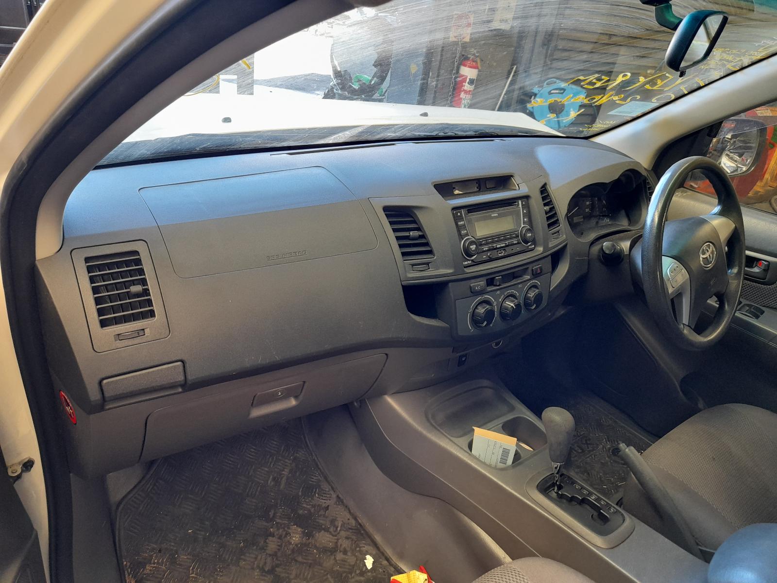 View Auto part Alternator Toyota Hilux 2013