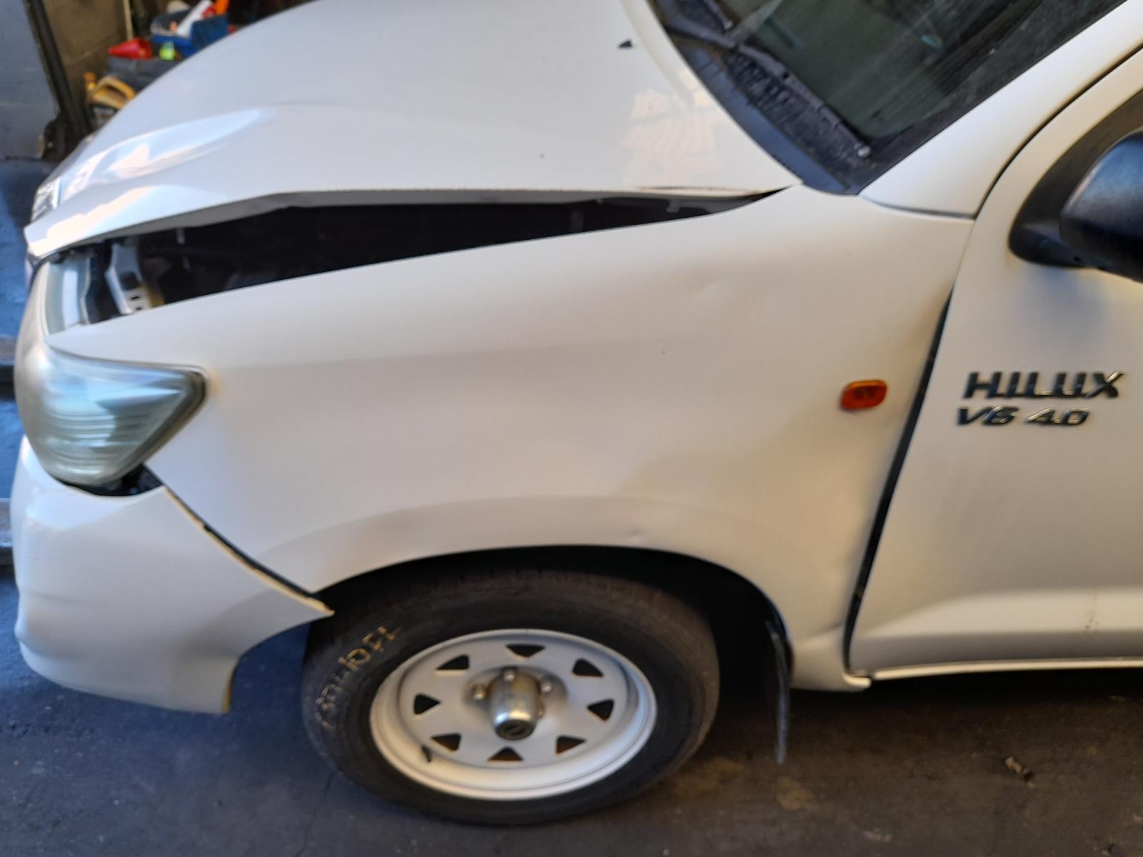 View Auto part Alternator Toyota Hilux 2013