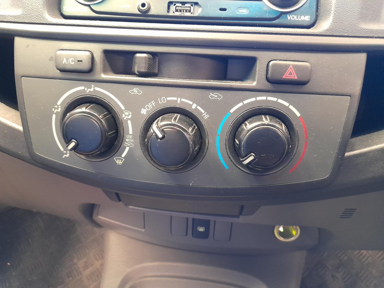 View Auto part Alternator Toyota Hilux 2013