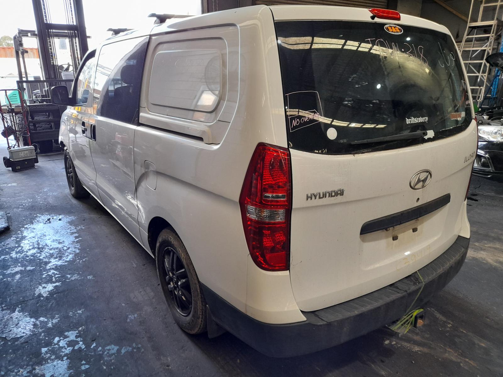 View Auto part Washer Bottle Hyundai Iload/imax 2014