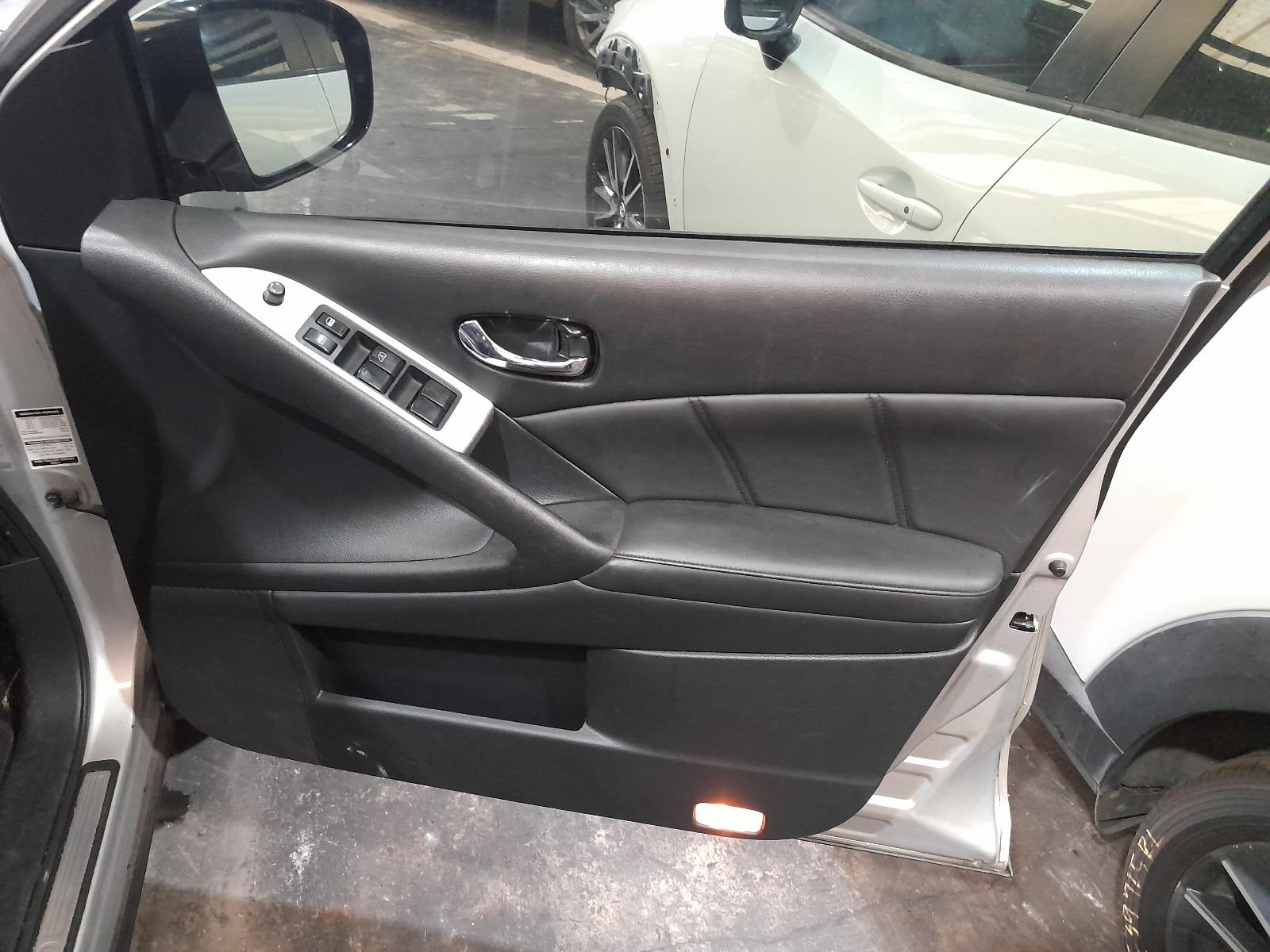 View Auto part Left Headlamp Nissan Murano 2011
